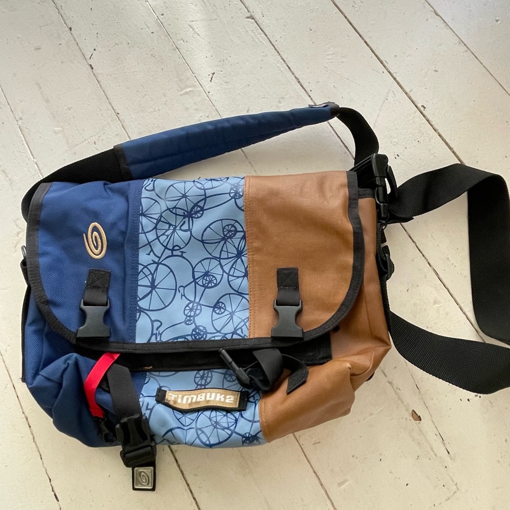 Timbuk2 classic messenger blue/brown with bike-pattern panel sz M